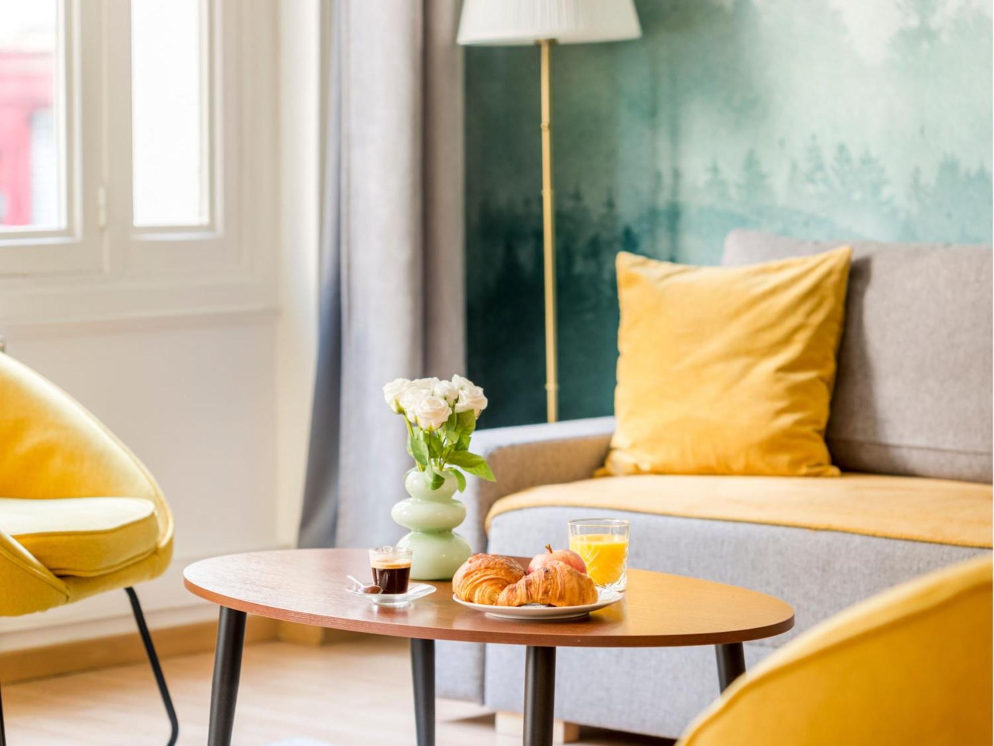 Cozy - Champs Elysees - Mollien Paris